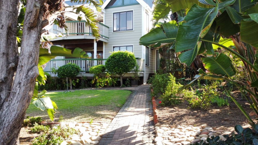 5 Bedroom Property for Sale in Hersham Western Cape